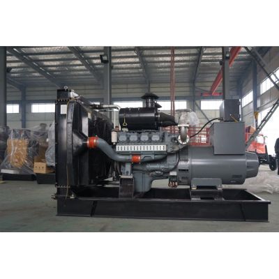 300kw威曼柴油發(fā)電機(jī)組-威曼8缸柴油機(jī)D15A2柴油發(fā)電機(jī)組,缸徑/行程：128/142mm,柴油發(fā)電機(jī)組水冷發(fā)動(dòng)機(jī)功率363KW,柴油發(fā)電機(jī)組配套馬拉松斯坦福發(fā)電機(jī)。廠價(jià)直銷(xiāo)歡迎選購(gòu)：13773399855。