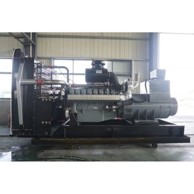 900kw威曼柴油發(fā)電機(jī)組-威曼16缸柴油機(jī)D30A1柴油發(fā)電機(jī)組,缸徑/行程：128/142mm,柴油發(fā)電機(jī)組水冷發(fā)動(dòng)機(jī)功率960KW,柴油發(fā)電機(jī)組配套馬拉松斯坦福發(fā)電機(jī)。廠價(jià)直銷(xiāo)歡迎選購(gòu)：13773399855。