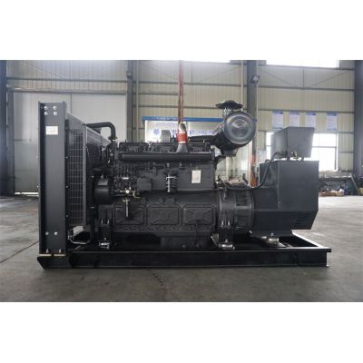 200kw凱普柴油發(fā)電機組-凱普6缸柴油機KP227H柴油發(fā)電機組,缸徑/行程：135/150mm,柴油發(fā)電機組水冷發(fā)動機功率227KW,柴油發(fā)電機組配套馬拉松斯坦福發(fā)電機。廠價直銷歡迎選購：13773399855。