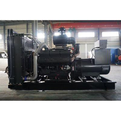 500kw上柴動力柴油發(fā)電機組-上柴動力12缸柴油機SC27G755D2柴油發(fā)電機組,缸徑/行程：135/155mm,柴油發(fā)電機組水冷發(fā)動機功率555KW,柴油發(fā)電機組配套馬拉松斯坦福發(fā)電機。廠價直銷歡迎選購：13773399855。