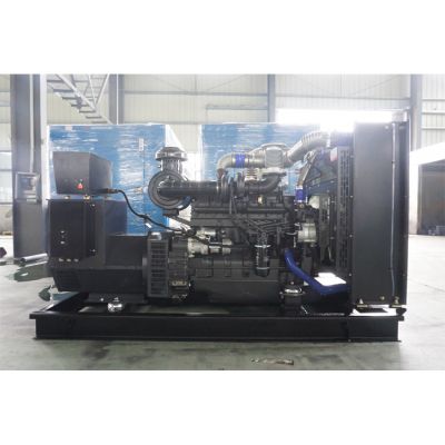 150kw乾能柴油發(fā)電機組-乾能6缸柴油機QN8D220D2柴油發(fā)電機組,缸徑/行程：114/135mm,柴油發(fā)電機組水冷發(fā)動機功率160KW,柴油發(fā)電機組配套馬拉松斯坦福發(fā)電機。廠價直銷歡迎選購：13773399855。