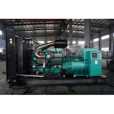 600kw乾能柴油發(fā)電機組-乾能12缸柴油機QN27G900D2柴油發(fā)電機組,缸徑/行程：135/155mm,柴油發(fā)電機組水冷發(fā)動機功率660KW,柴油發(fā)電機組配套馬拉松斯坦福發(fā)電機。廠價直銷歡迎選購：13773399855。