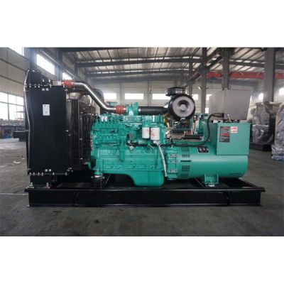 120kw東風(fēng)康明斯柴油發(fā)電機(jī)組-東風(fēng)康明斯6缸柴油機(jī)6BTAA5.9-G12柴油發(fā)電機(jī)組,缸徑/行程：102/120mm,柴油發(fā)電機(jī)組水冷發(fā)動(dòng)機(jī)功率140KW,柴油發(fā)電機(jī)組配套馬拉松斯坦福發(fā)電機(jī)。廠(chǎng)價(jià)直銷(xiāo)歡迎選購(gòu)：13773399855。
