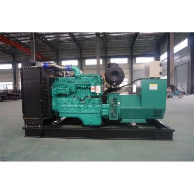 200kw東風(fēng)康明斯柴油發(fā)電機(jī)組-東風(fēng)康明斯6缸柴油機(jī)6LTAA8.9-G3柴油發(fā)電機(jī)組,缸徑/行程：140/152mm,柴油發(fā)電機(jī)組水冷發(fā)動(dòng)機(jī)功率230KW,柴油發(fā)電機(jī)組配套馬拉松斯坦福發(fā)電機(jī)。廠價(jià)直銷歡迎選購：13773399855。
