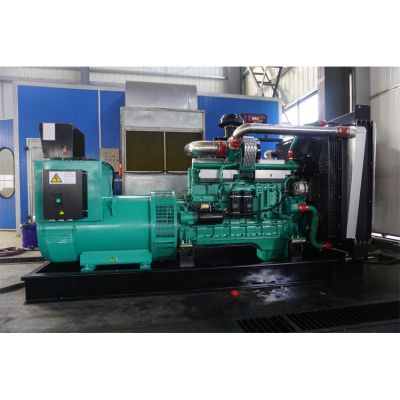 450kw乾能柴油發(fā)電機組-乾能6缸柴油機QN15H560柴油發(fā)電機組,缸徑/行程：135/150mm,柴油發(fā)電機組水冷發(fā)動機功率475KW,柴油發(fā)電機組配套馬拉松斯坦福發(fā)電機。廠價直銷歡迎選購：13773399855。