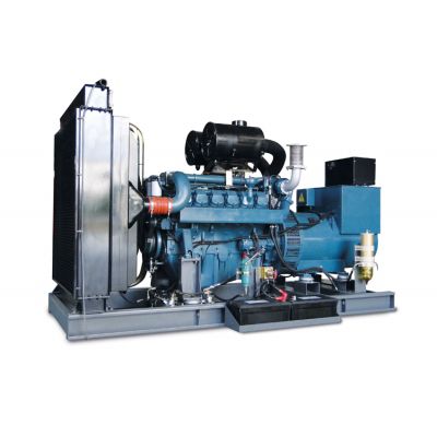 500kw科曼柴油發(fā)電機組-科曼12缸柴油機12KMV-670柴油發(fā)電機組,缸徑/行程：128/142mm,柴油發(fā)電機組水冷發(fā)動機功率576KW,柴油發(fā)電機組配套馬拉松斯坦福發(fā)電機。廠價直銷歡迎選購：13773399855。