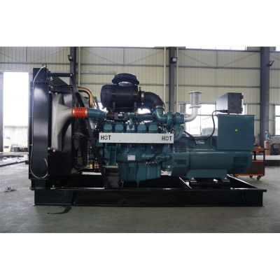 500kw斗山大宇柴油發(fā)電機(jī)組-斗山大宇10缸柴油機(jī)DP180LA柴油發(fā)電機(jī)組,缸徑/行程：128/142mm,柴油發(fā)電機(jī)組水冷發(fā)動(dòng)機(jī)功率552KW,柴油發(fā)電機(jī)組配套馬拉松斯坦福發(fā)電機(jī)。廠價(jià)直銷歡迎選購(gòu)：13773399855。