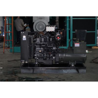 75kw上柴股份柴油發(fā)電機(jī)組-上柴股份4缸柴油機(jī)SC4H115D2柴油發(fā)電機(jī)組,缸徑/行程：105/124mm,柴油發(fā)電機(jī)組水冷發(fā)動機(jī)功率86KW,柴油發(fā)電機(jī)組配套馬拉松斯坦福發(fā)電機(jī)。廠價直銷歡迎選購：13773399855。