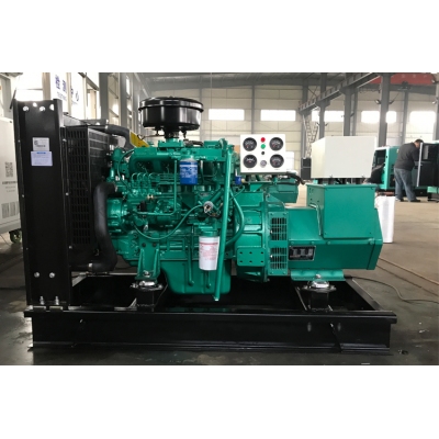30KW玉柴柴油發(fā)電機(jī)組-玉柴4缸柴油機(jī)YCD4N23H8-55,柴油發(fā)電機(jī)組缸徑/行程：93/103mm,柴油發(fā)電機(jī)組水冷發(fā)動(dòng)機(jī)功率39.6KW,柴油發(fā)電機(jī)組配套馬拉松斯坦福發(fā)電機(jī)。廠價(jià)直銷歡迎選購(gòu)：13773399855。